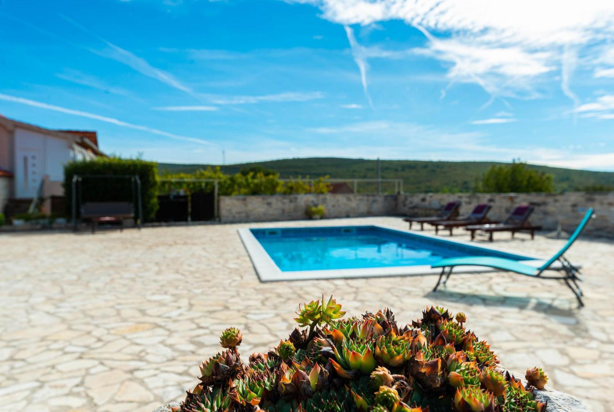 Dalmatian Country House Irena Bruska Exterior photo